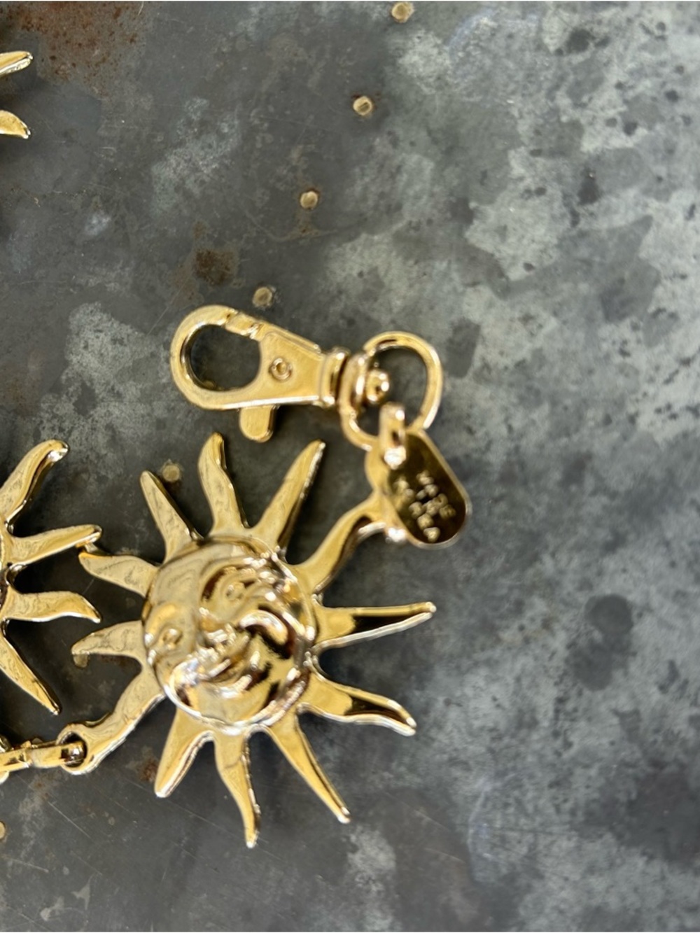 Vintage Gold Tone Celestial Sun Face Conch Chain Belt Star Retro Folk Art 45” - Picture 8 of 13